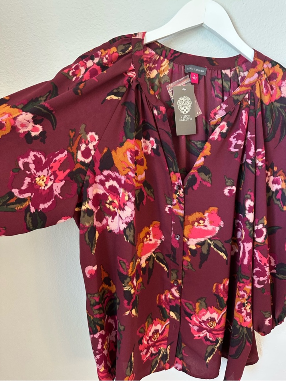 ☀️ New! VINCE CAMUTO Puff Sleeve V-Neck Floral Blouse - Picture 5 of 16